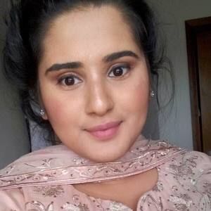 Meet your Posher, Arooj